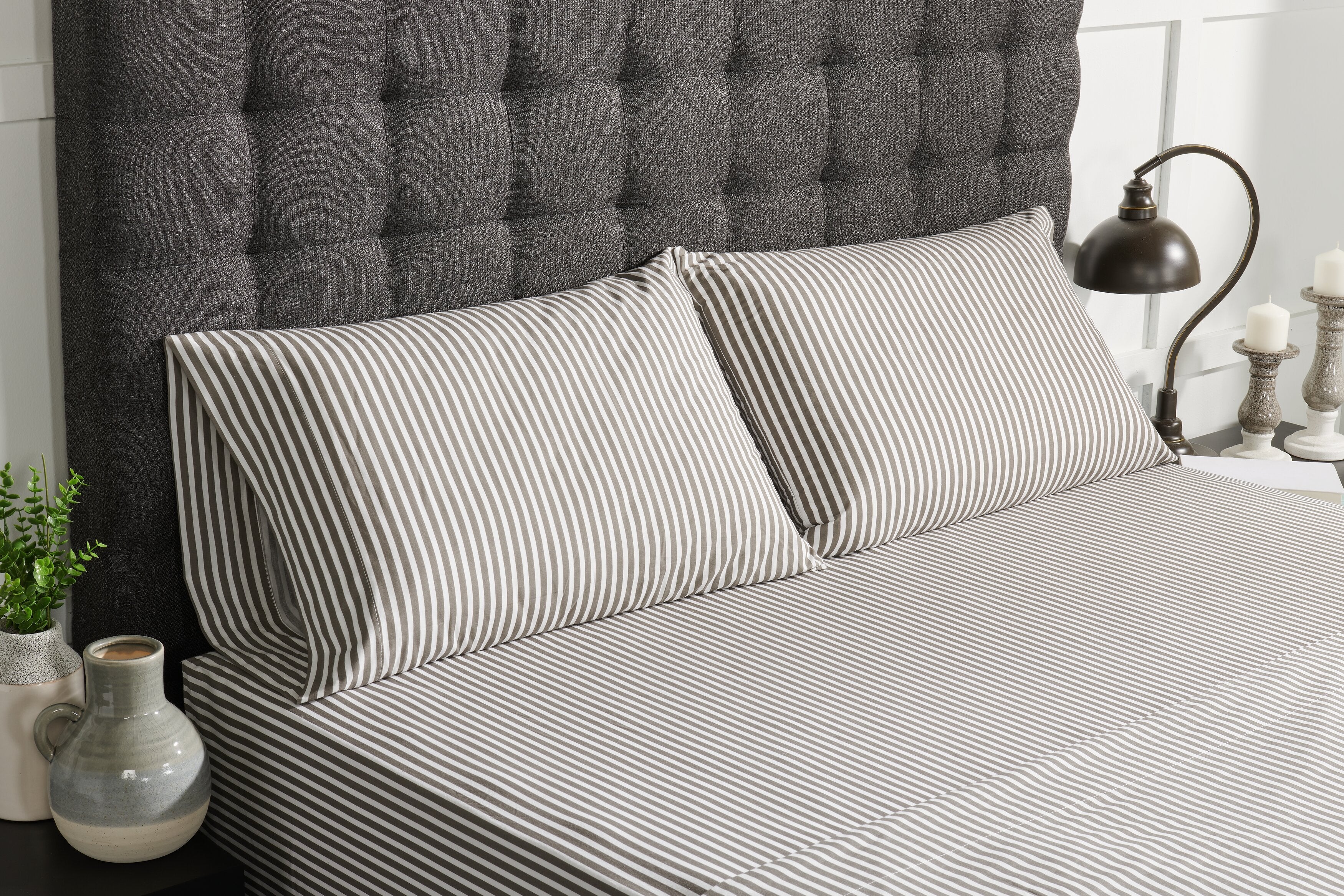 Archie 4-Piece Queen Cotton Sheet Set - Dark Grey - Image 3