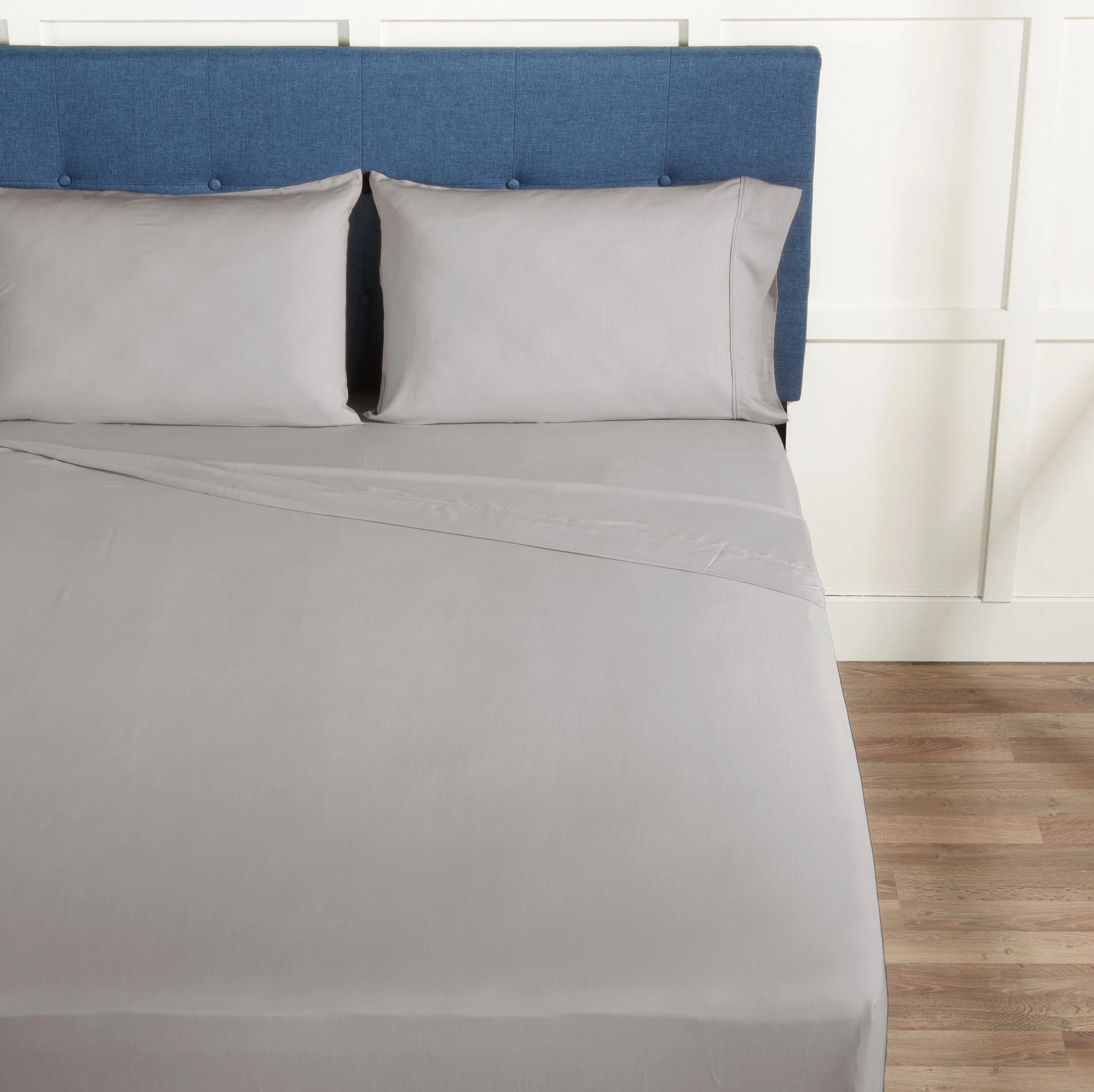 BEDGEAR Hyper-Linen™ Performance 4-Piece King Sheet Set - Light Grey - Image 3