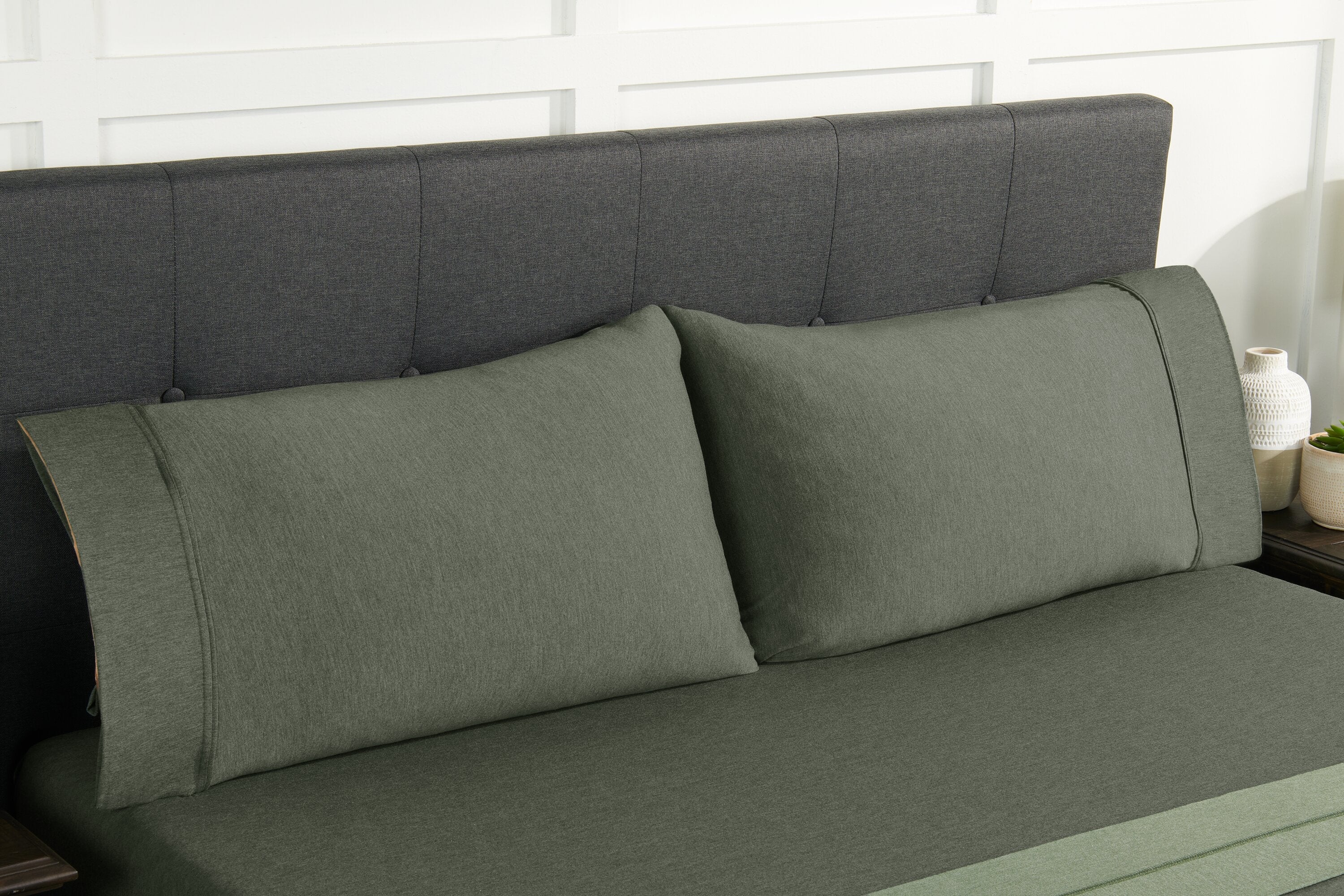 BEDGEAR Hyper-Wool™ Performance 5-Piece King Split Sheet Set - Forest Green - Image 4