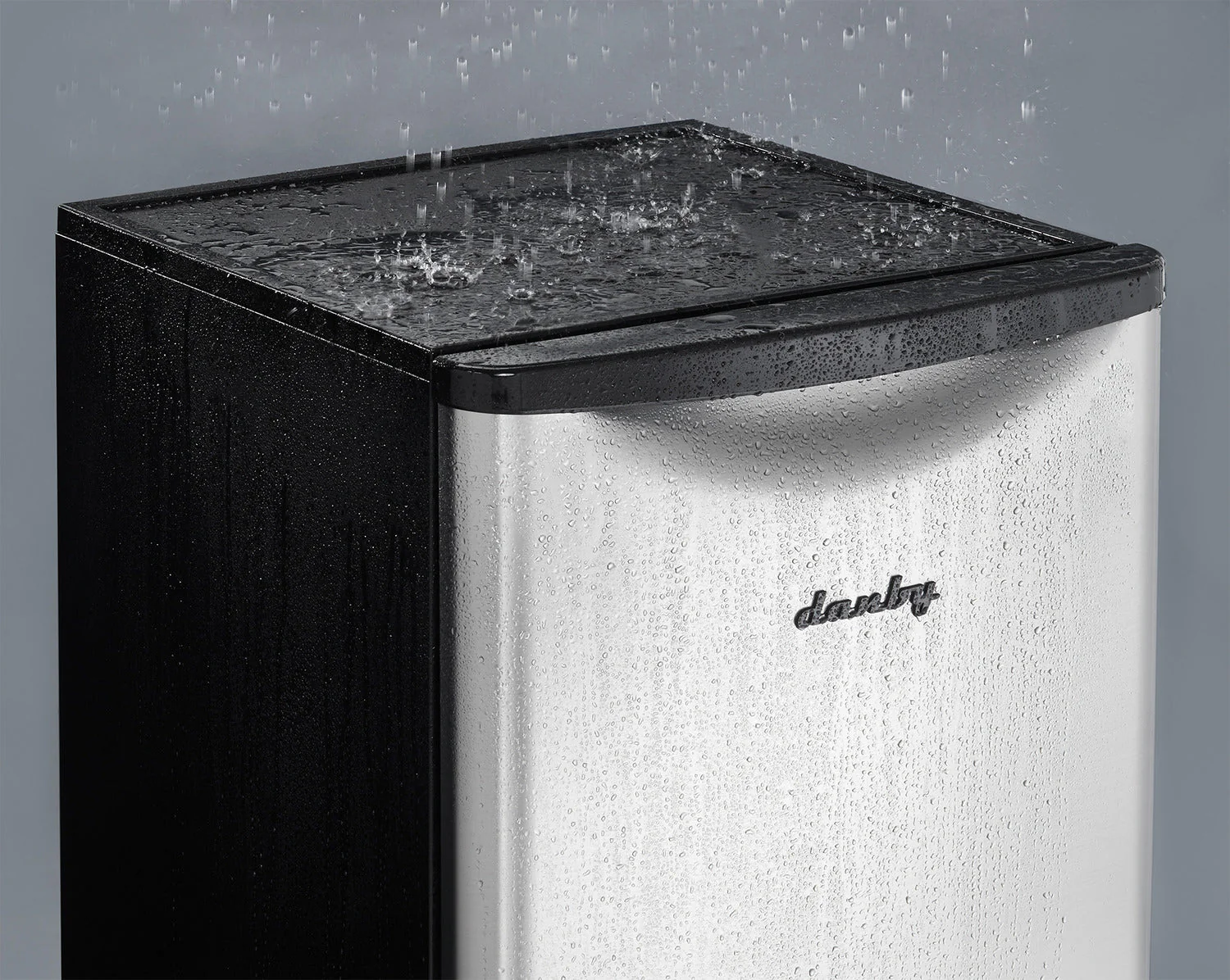 Danby Stainless Steel Outdoor Compact Refrigerator (4.4 Cu. Ft.) - DAR033A1BSLDBO - Image 3