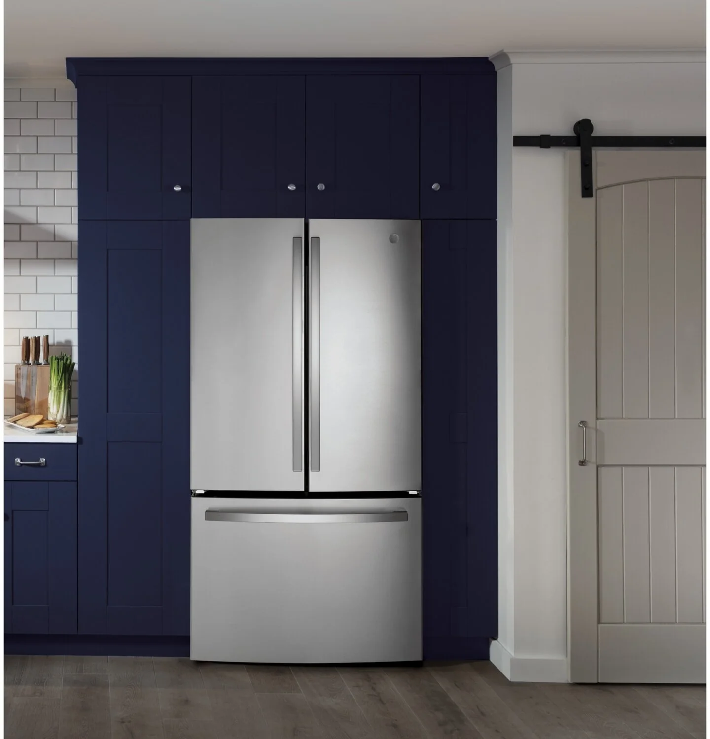 GE 27 Cu. Ft. French-Door Refrigerator with Internal Water Dispenser - GNE27JYMFS - Image 4