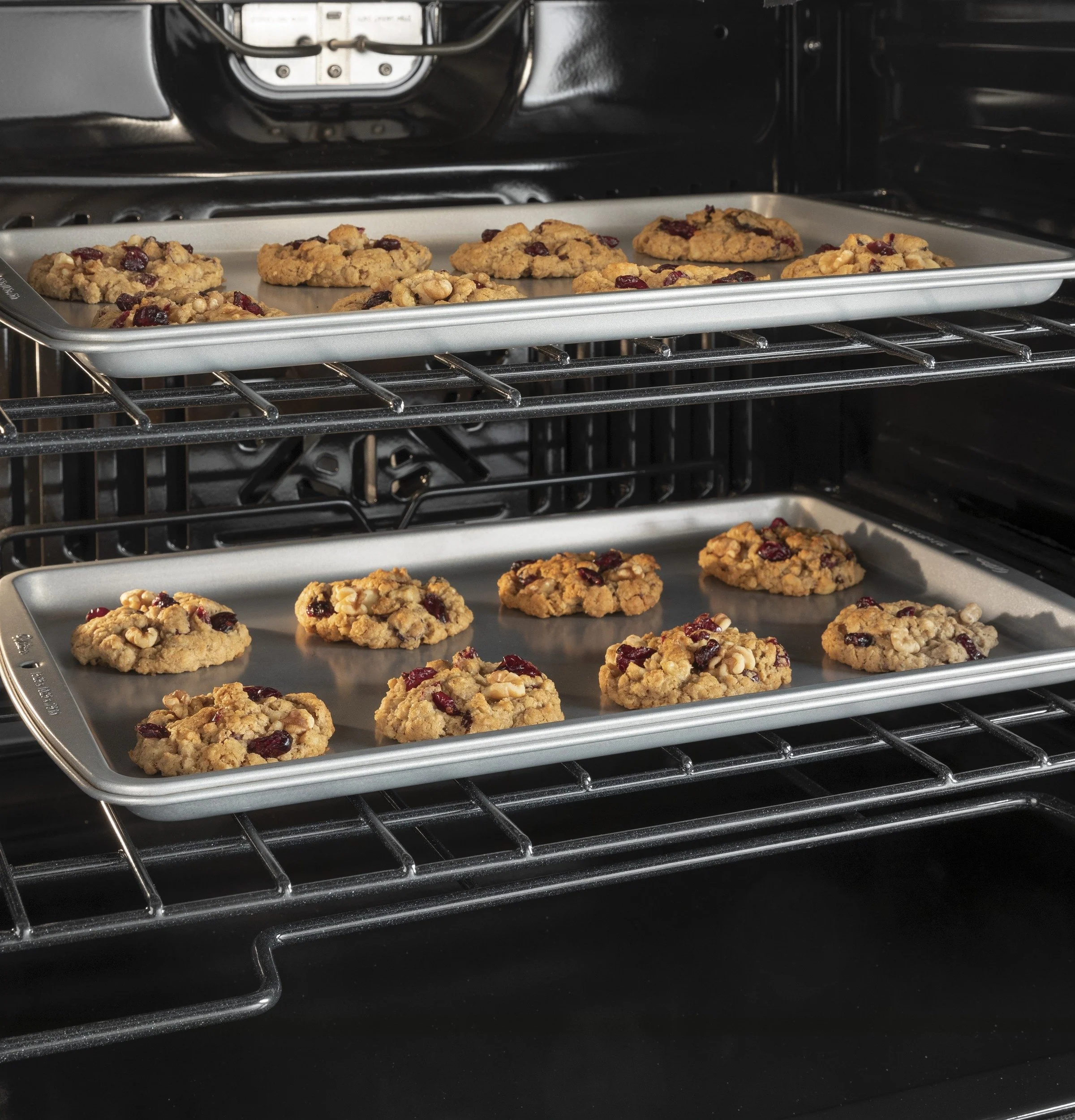 GE 30" 5.0 Cu. Ft. Smart Built-In Single Wall Oven - JTS3000DNWW - Image 3