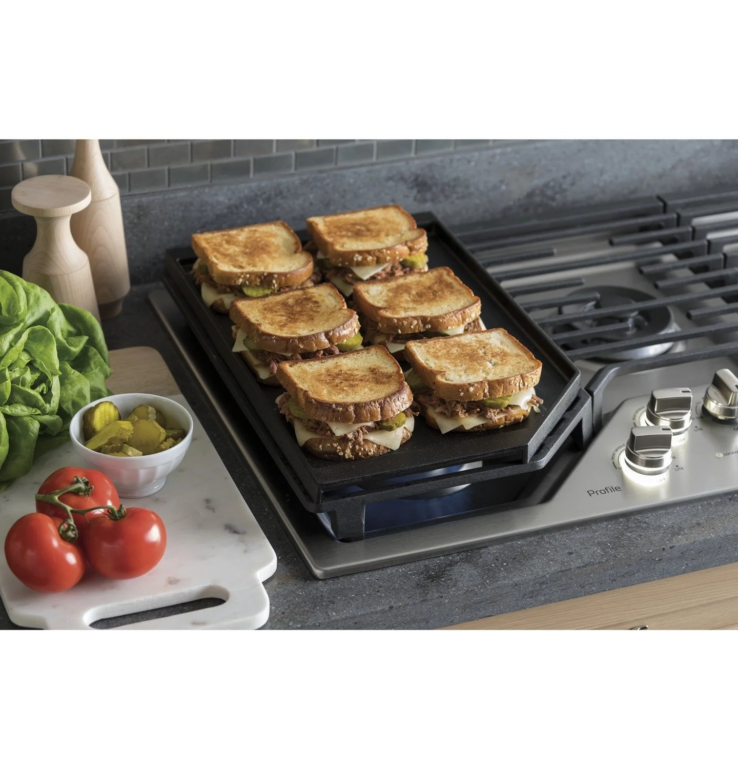 GE Profile™ Series 36" Built-In Gas Cooktop - PGP9036SLSS - Image 3