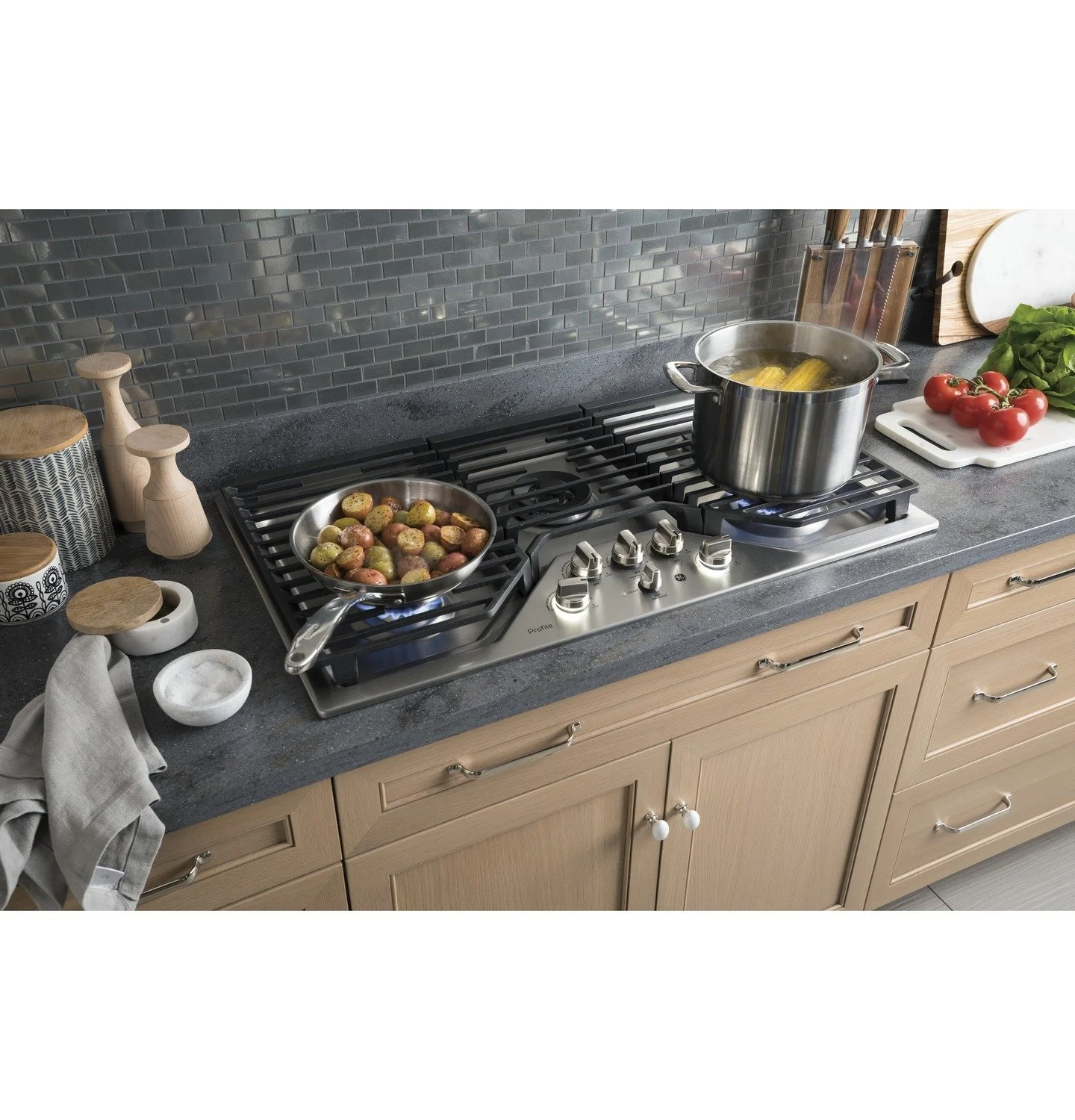 GE Profile™ Series 36" Built-In Gas Cooktop - PGP9036SLSS - Image 5