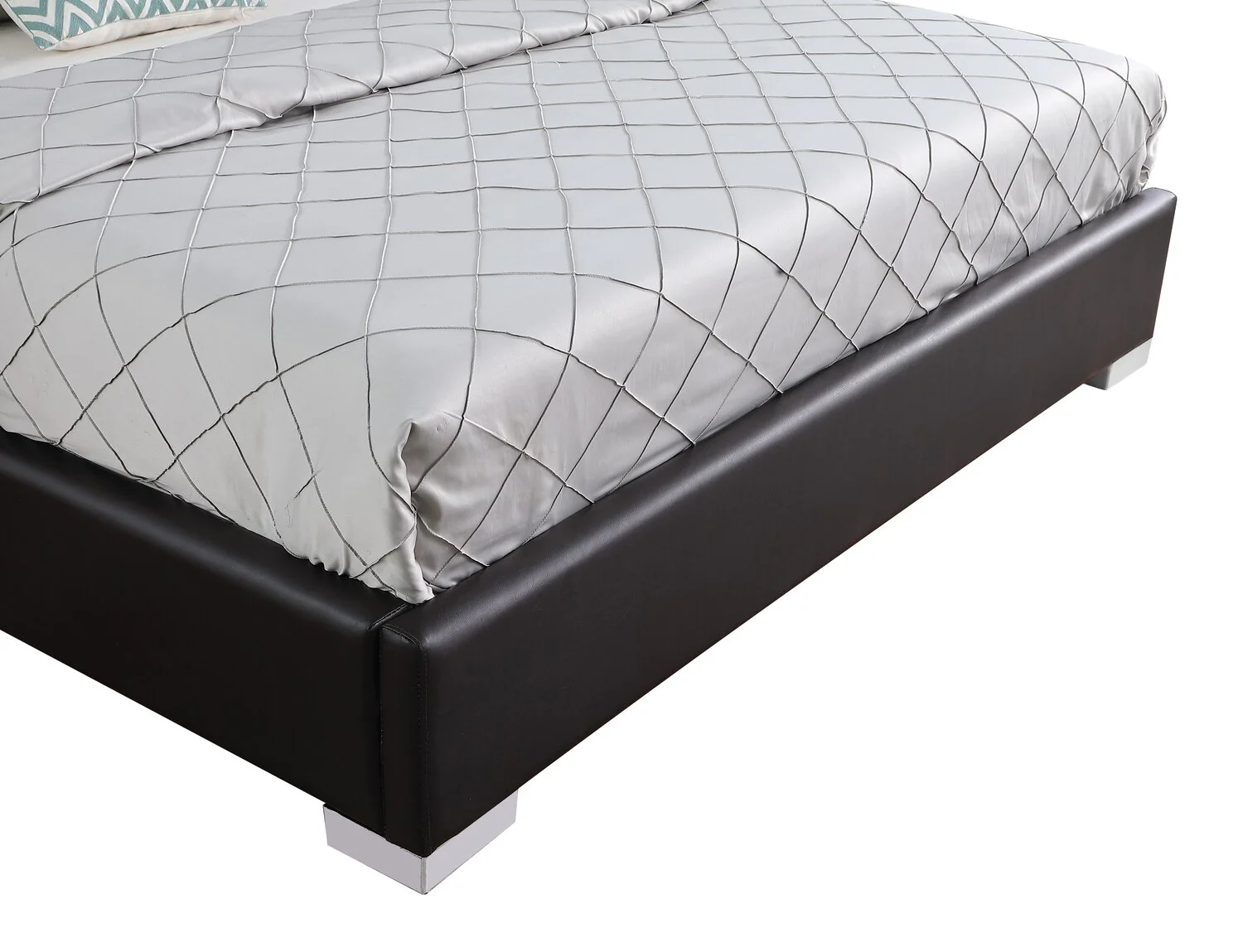 Hephia King Platform Bed - Image 6
