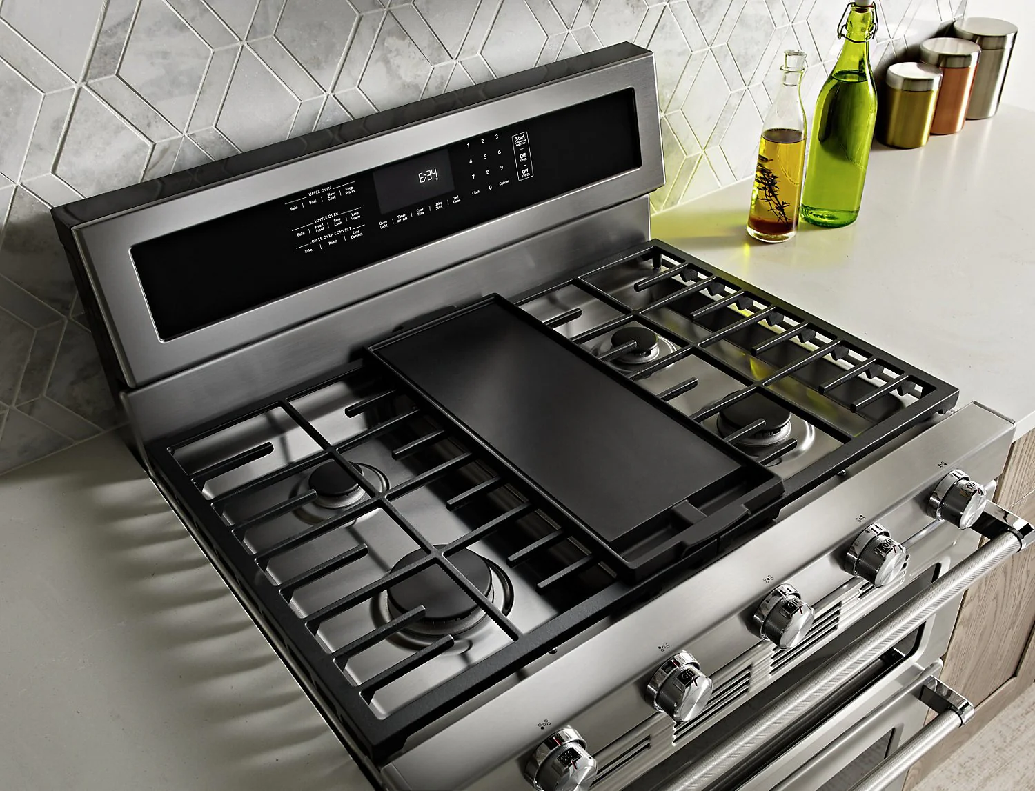 KitchenAid 30" Gas Double Oven Convection Range - KFGD500ESS - Image 4