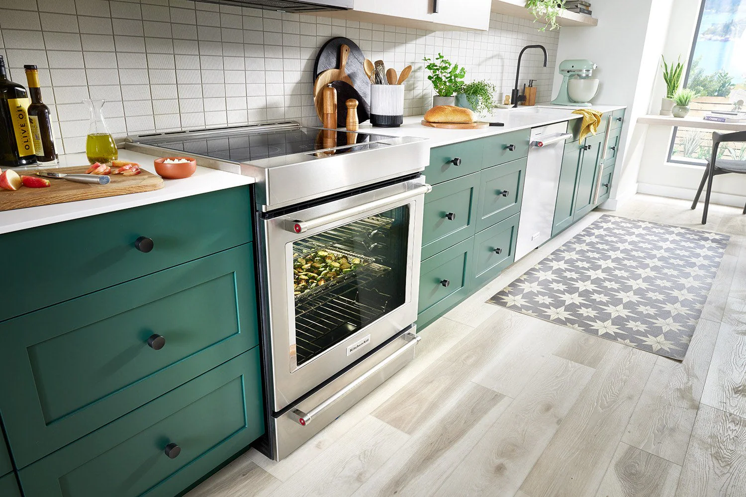 KitchenAid Stainless Steel Induction Slide-In Range with Air Fry (6.40 Cu Ft) - KSIS730PSS - Image 9