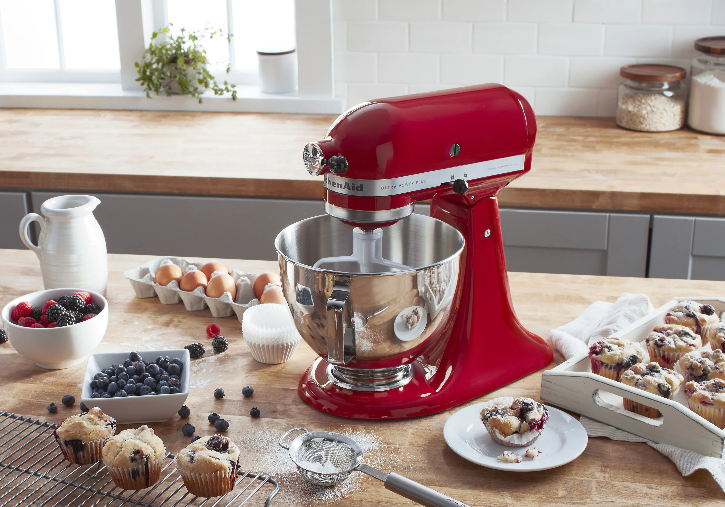 KitchenAid Ultra Power® Plus Series 4.5-Quart Tilt-Head Stand Mixer - KSM96ER - Image 6