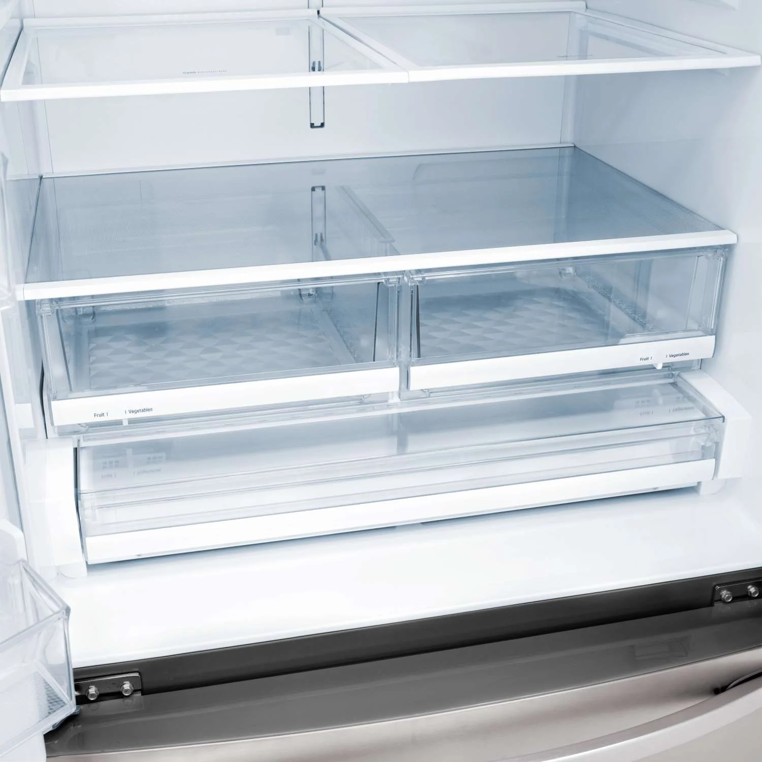 LG Smudge Resistant Stainless Steel 36" 28 Cu.ft French Door Refrigerator with Ice & Water Dispenser - LRFS28XBS - Image 7
