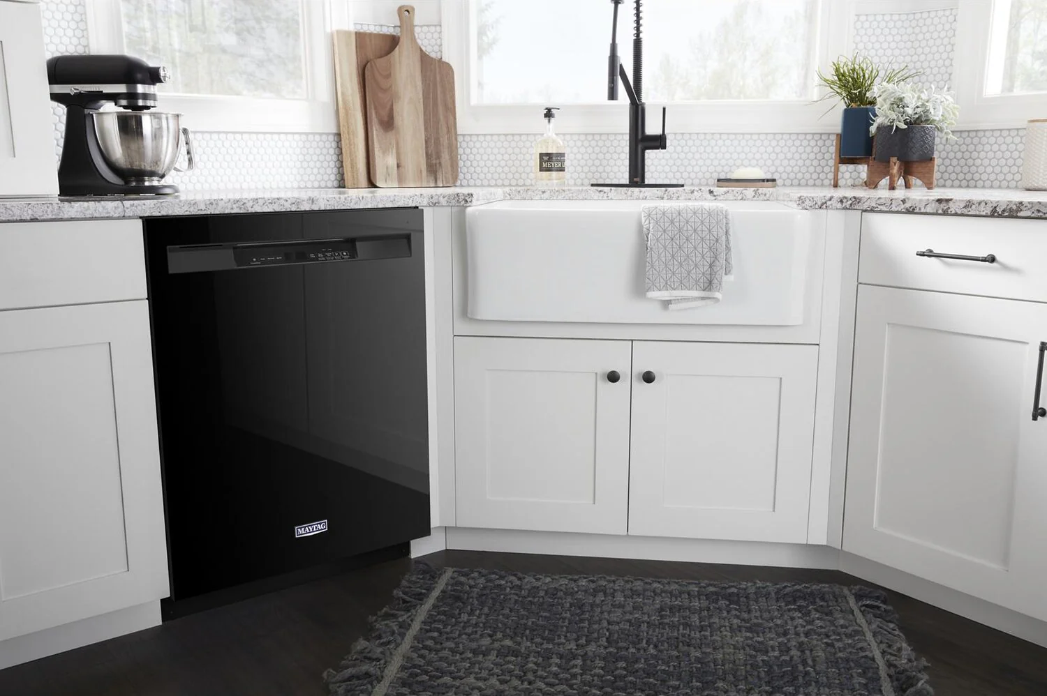 Maytag Front-Control Dishwasher with Dual Power Filtration - MDB4949SKB - Image 5