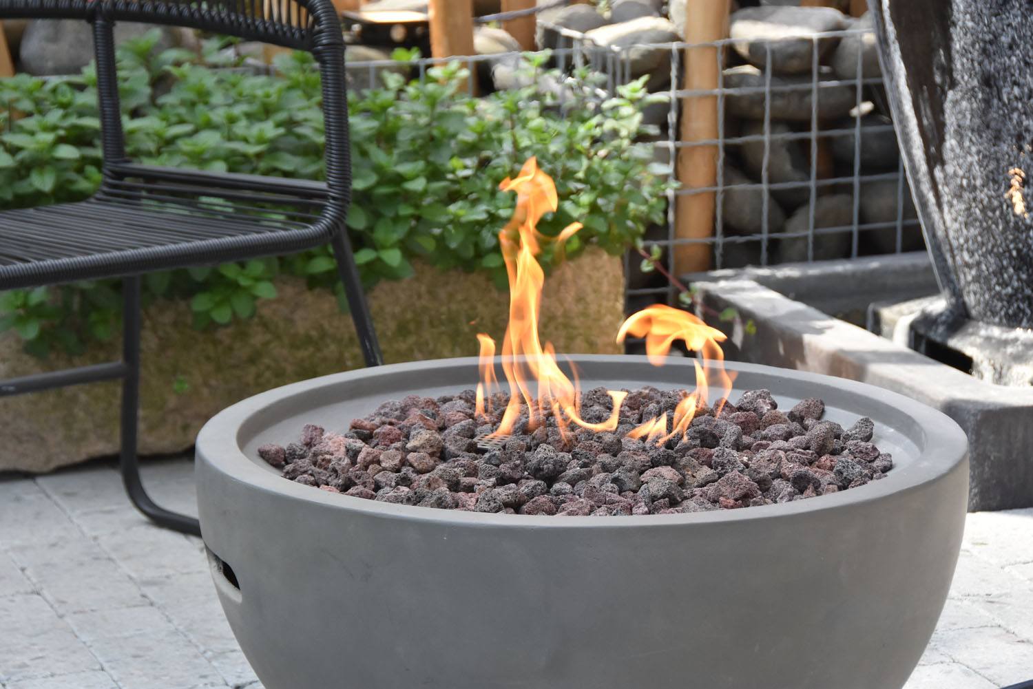 Puuoo Concrete Lava Fire Table (Modena) - Natural Gas - Image 4