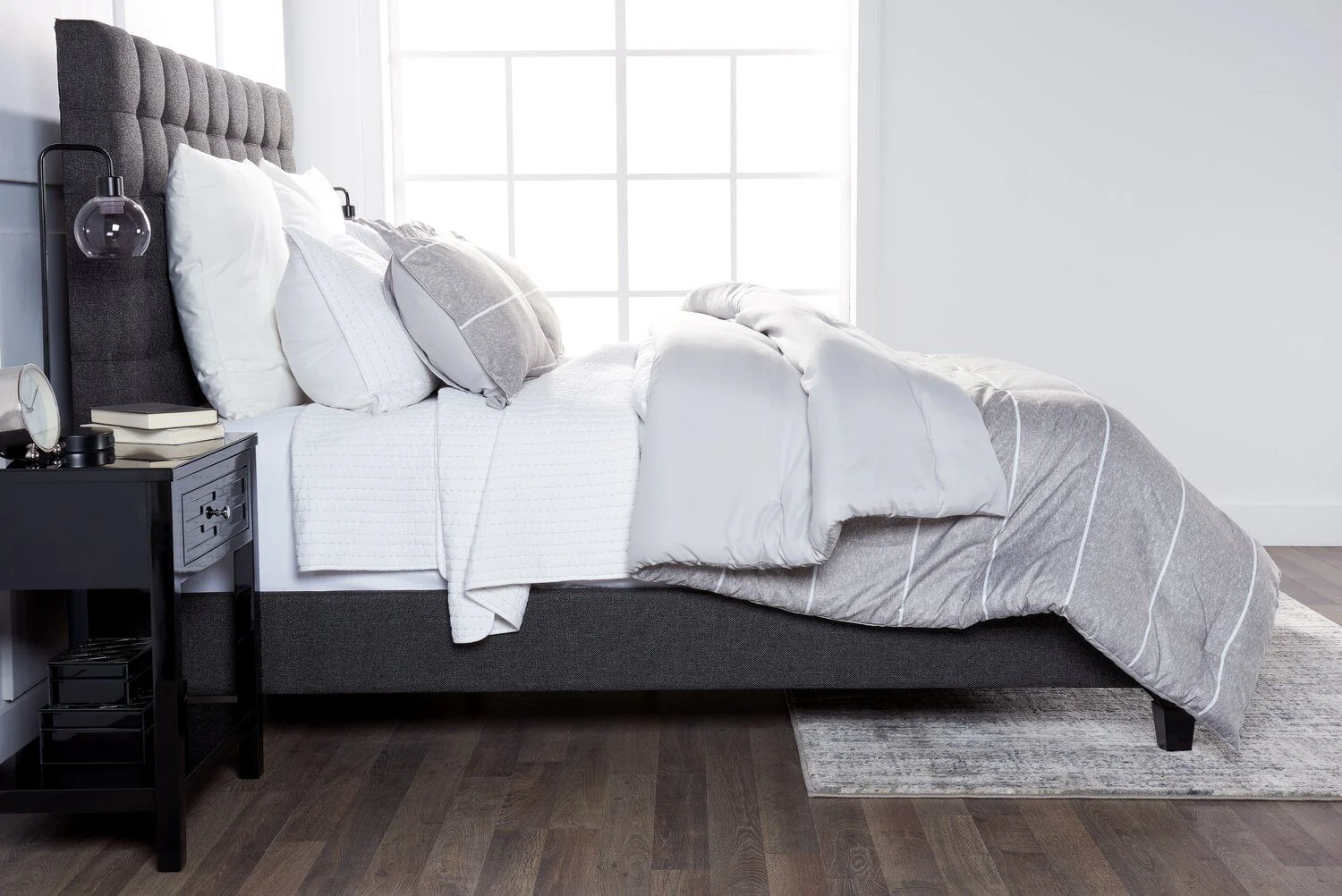 Reuben 3-Piece King Comforter Set - Image 6