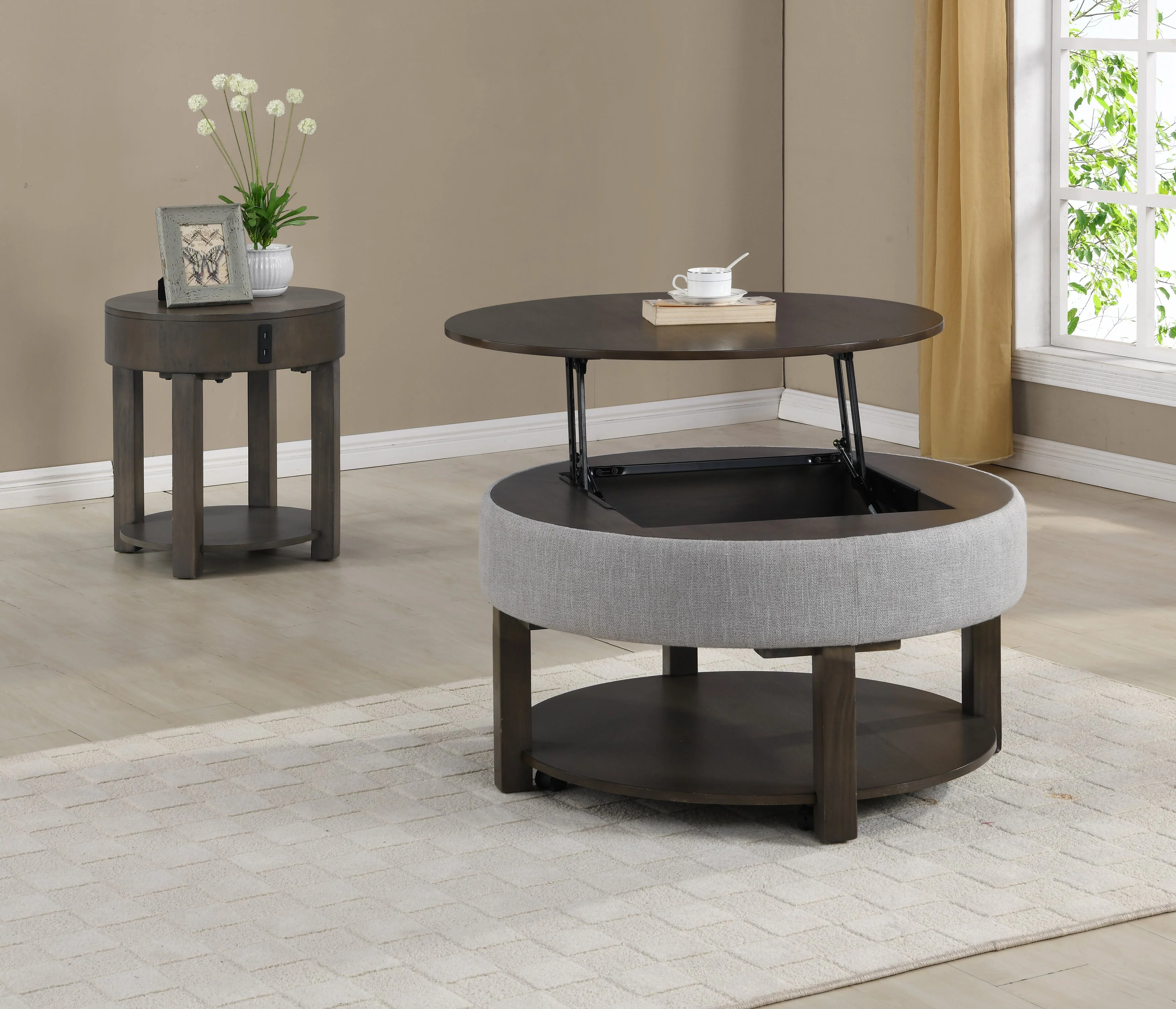 Tenile End Table with USB - Image 4