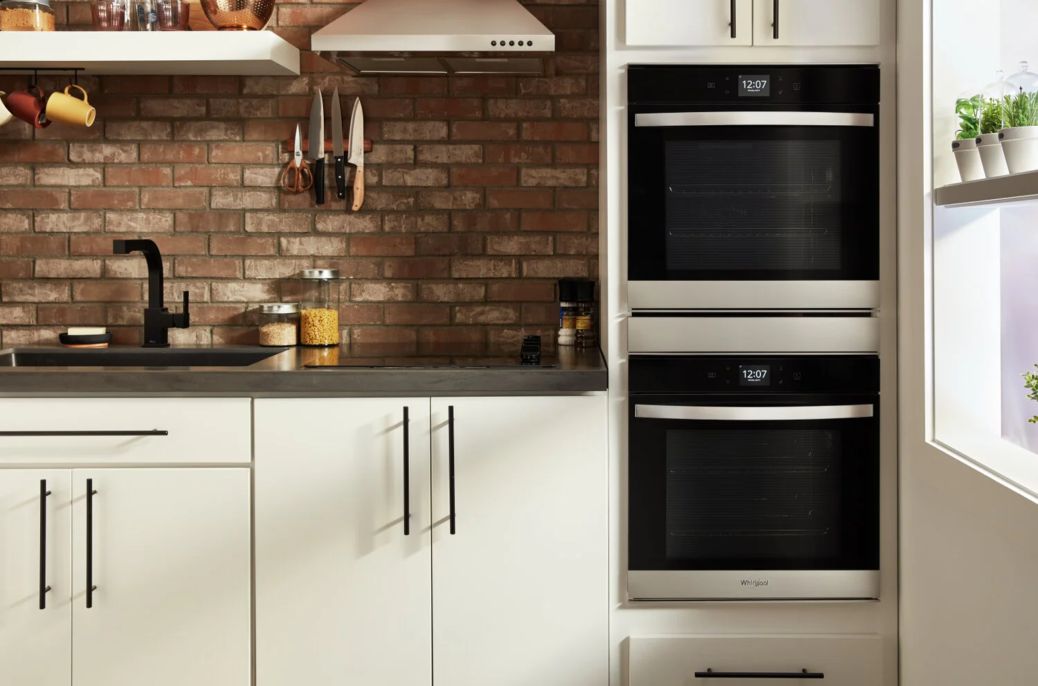 Whirlpool 5.8 Cu. Ft. Double Wall Oven with Convection - WOD52ES4MZ - Image 4