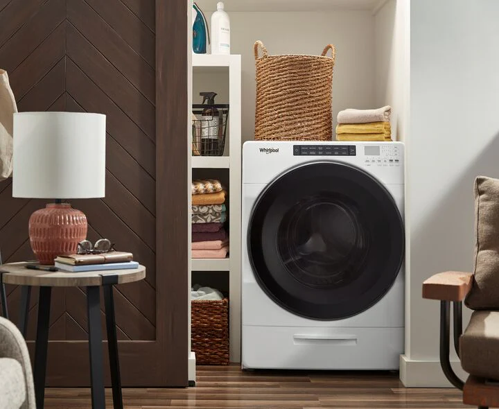 Whirlpool White All-In-One Ventless Washer and Dryer (5.2 cu. ft.) - WFC682CLW - Image 4