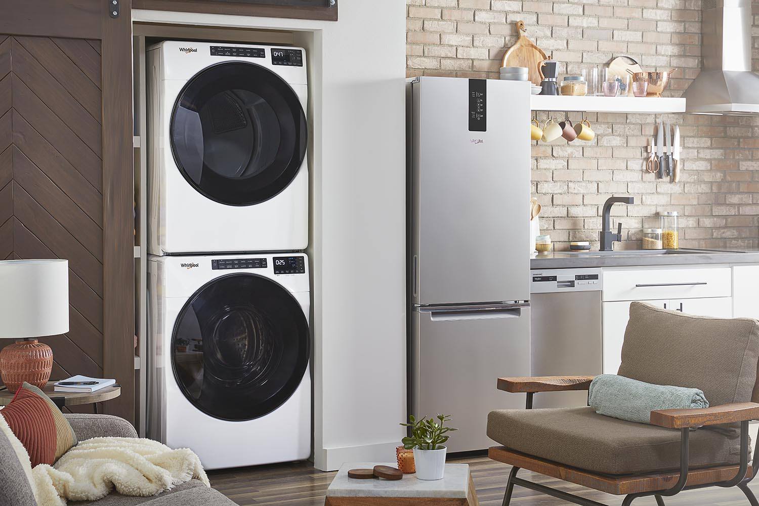 Whirlpool White Front-Load Washer (5.2 cu. ft.) & Electric Dryer (7.4 cu. ft.) - WFW5605MW/YWED5605MW - Image 4